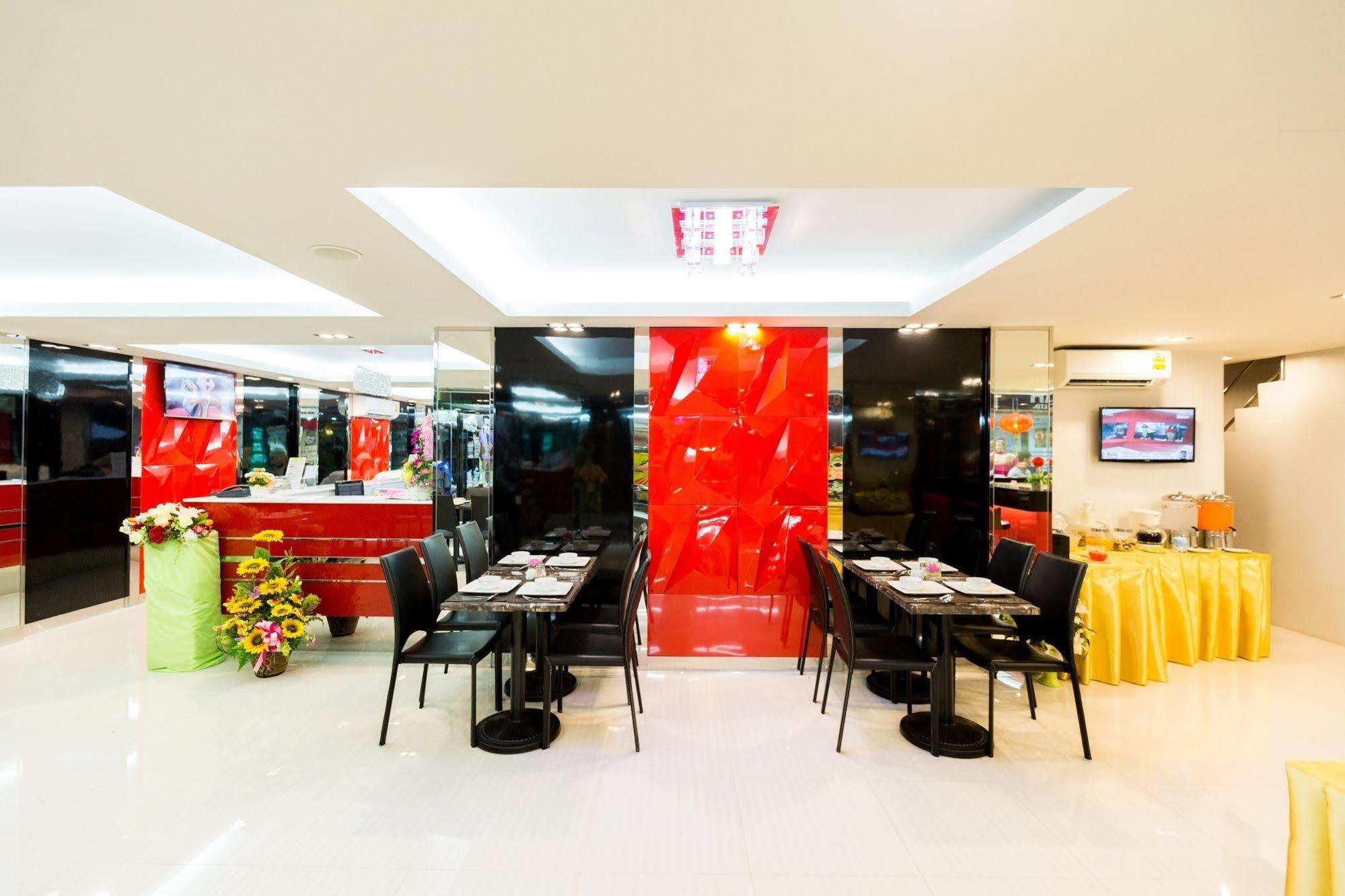 Euro Luxury Pavillion Pratunam Bangkok Bagian luar foto