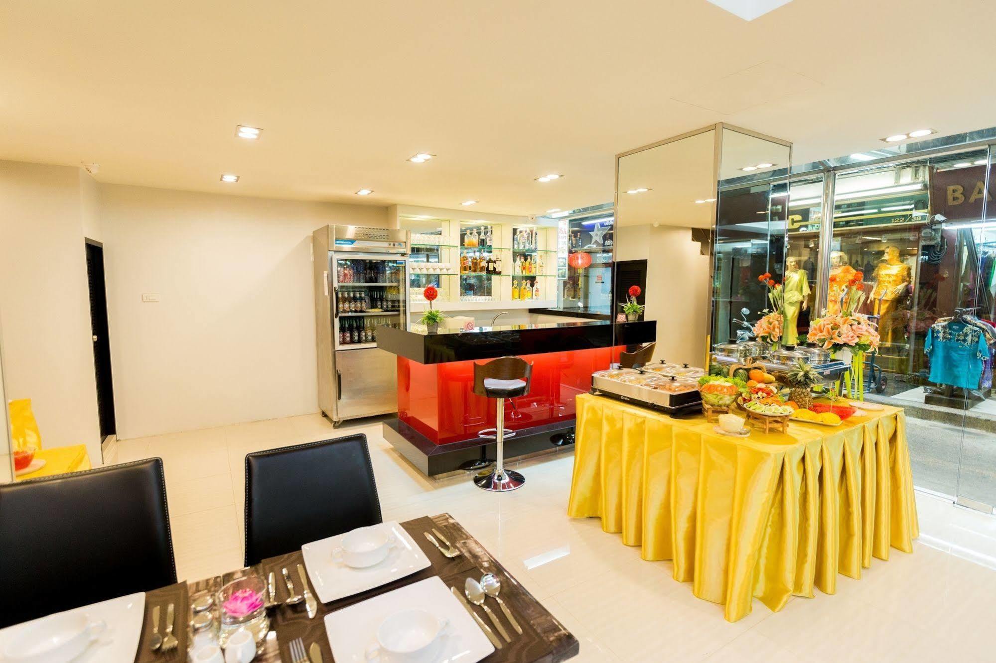Euro Luxury Pavillion Pratunam Bangkok Bagian luar foto